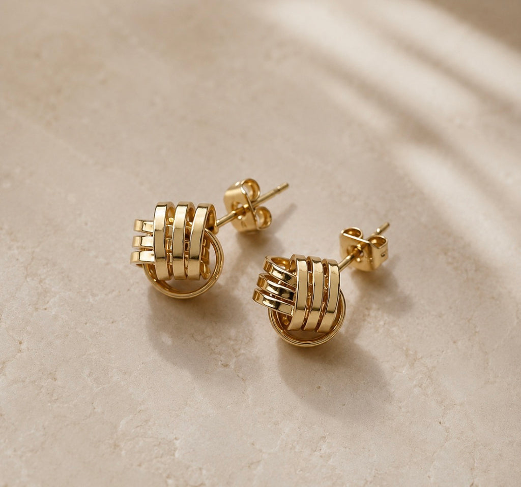 Knot Stud